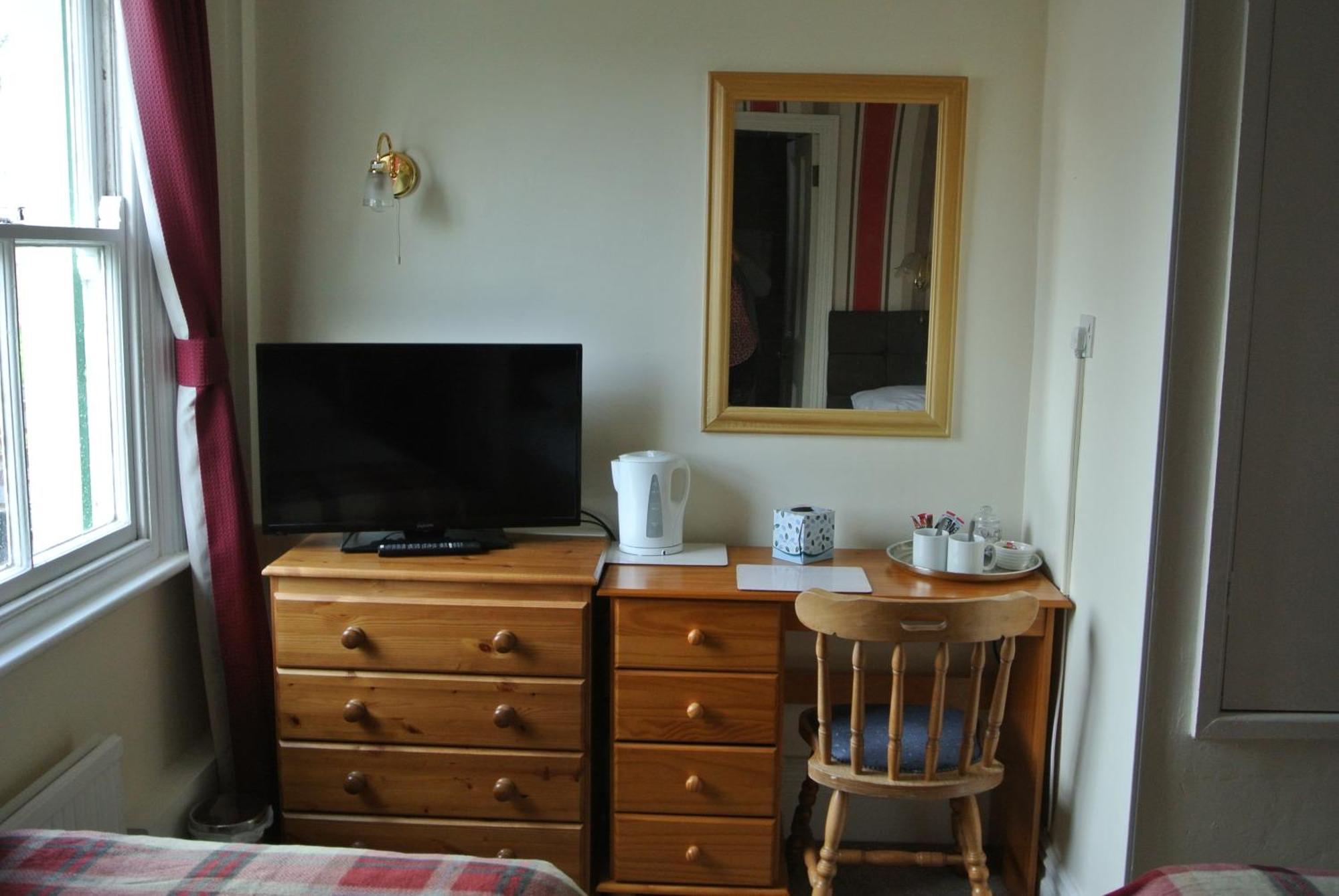 Old Castle Farm Guest House Brecon Room photo